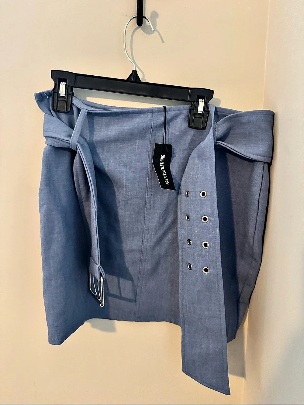 PrettyLittleThing Mini Belted Skirt in Blue Size 6 NWT